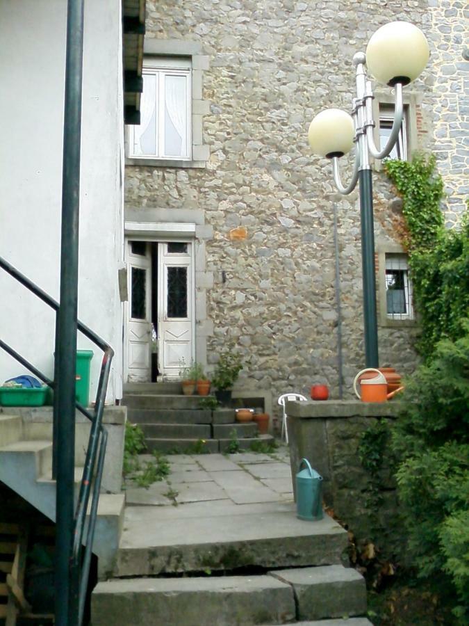 Le Point Du Jour Acomodação com café da manhã Revin  Exterior foto