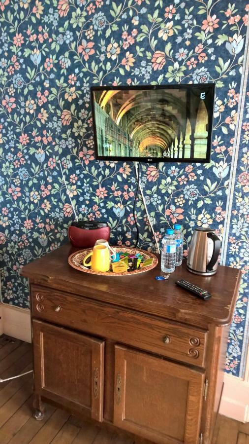 Le Point Du Jour Acomodação com café da manhã Revin  Exterior foto